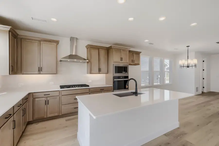 7923 Polson - Kitchen