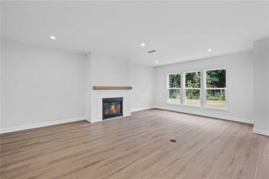 Spacious, unfurnished interior of a new home in Oakwood, Cumming (Image 16). Spacious, unfurnished interior of a new home in Oakwood, Cumming (Image 16).