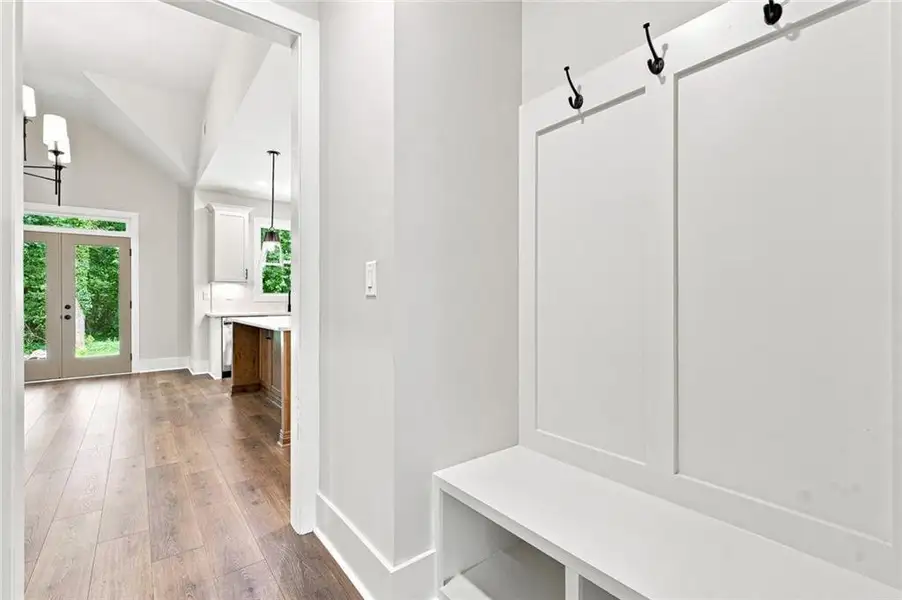 Spacious, unfurnished interior of a new home in , Marietta (Image 29).