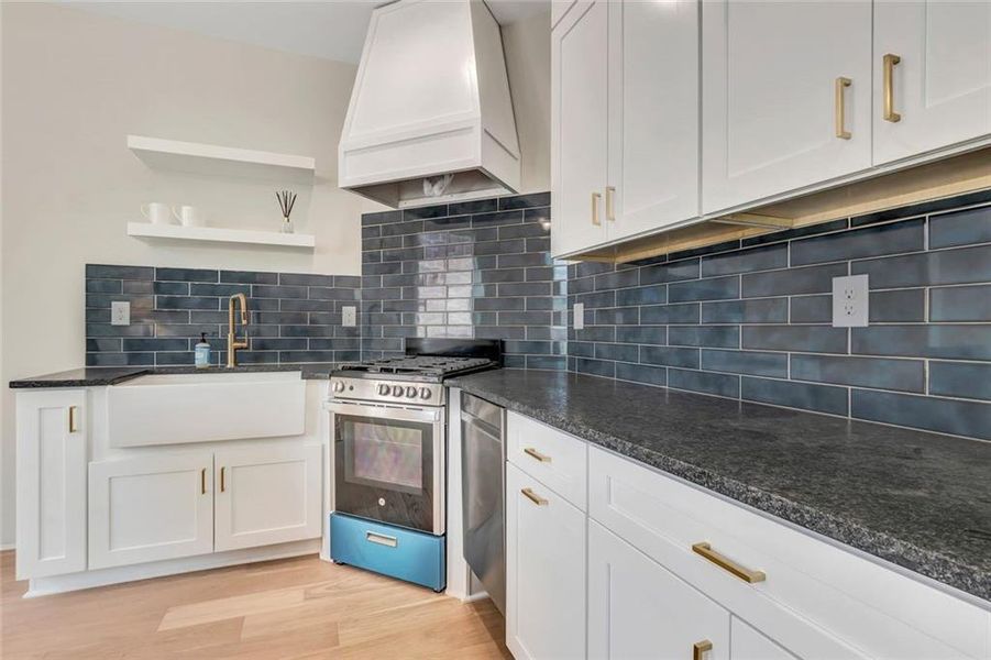 Furnished interior view inside a new home in , Senoia (Image 12).