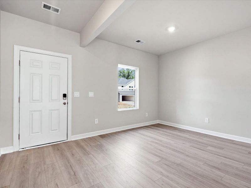 Spacious, unfurnished interior of a new home in Wexford Park, Fountain Inn (Image 7).