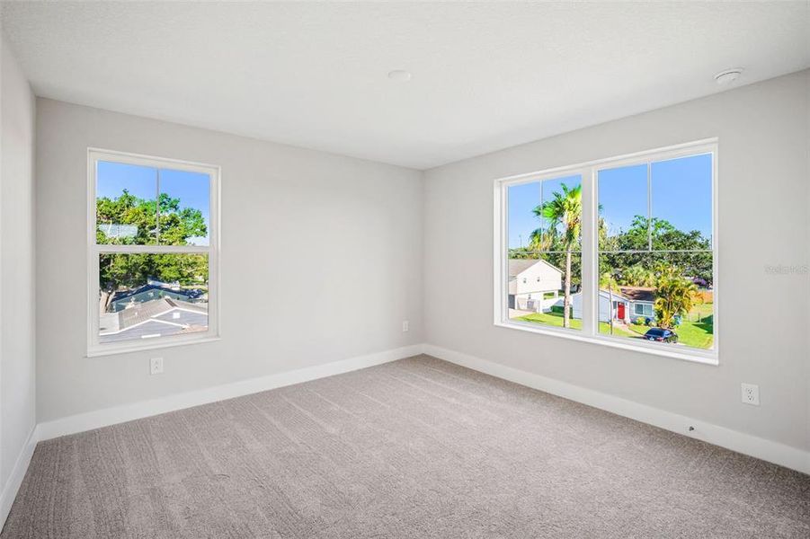 Spacious, unfurnished interior of a new home in , St. Petersburg (Image 35).