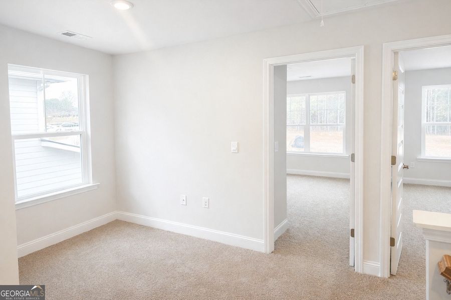 Spacious, unfurnished interior of a new home in Canterbury Villas, Carrollton (Image 20).