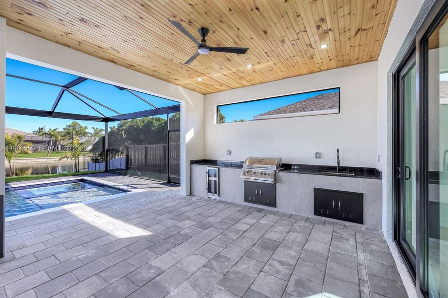 Exterior details and patio area of a home in , Cape Coral (Image 30).