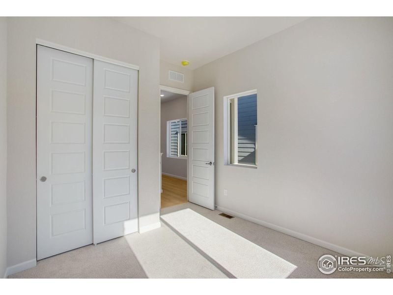 Spacious, unfurnished interior of a new home in , Berthoud (Image 32).