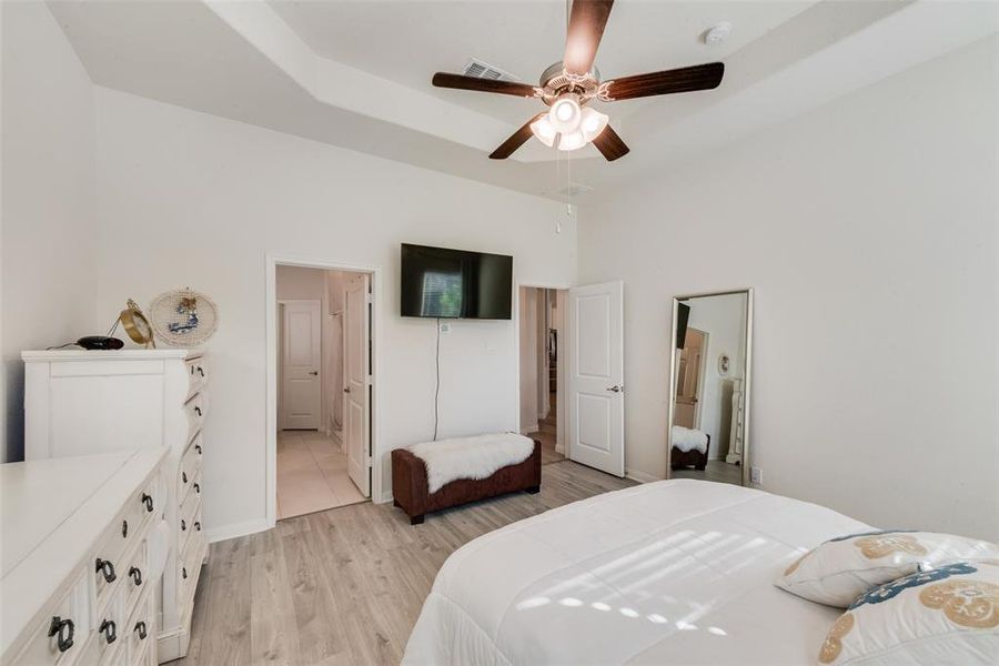 Furnished interior view inside a new home in , Aubrey (Image 6).