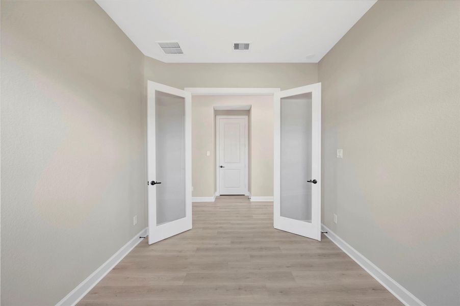 Spacious, unfurnished interior of a new home in Kresston, Magnolia (Image 29).