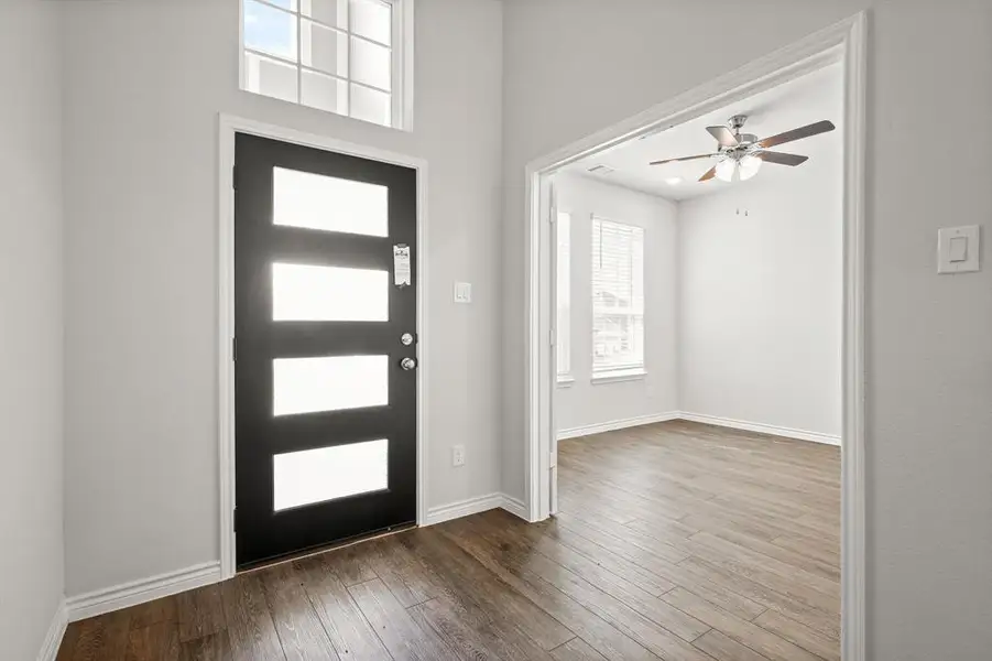 Spacious, unfurnished interior of a new home in Rocky Creek Crossing, Fort Worth (Image 13). Spacious, unfurnished interior of a new home in Rocky Creek Crossing, Fort Worth (Image 13).