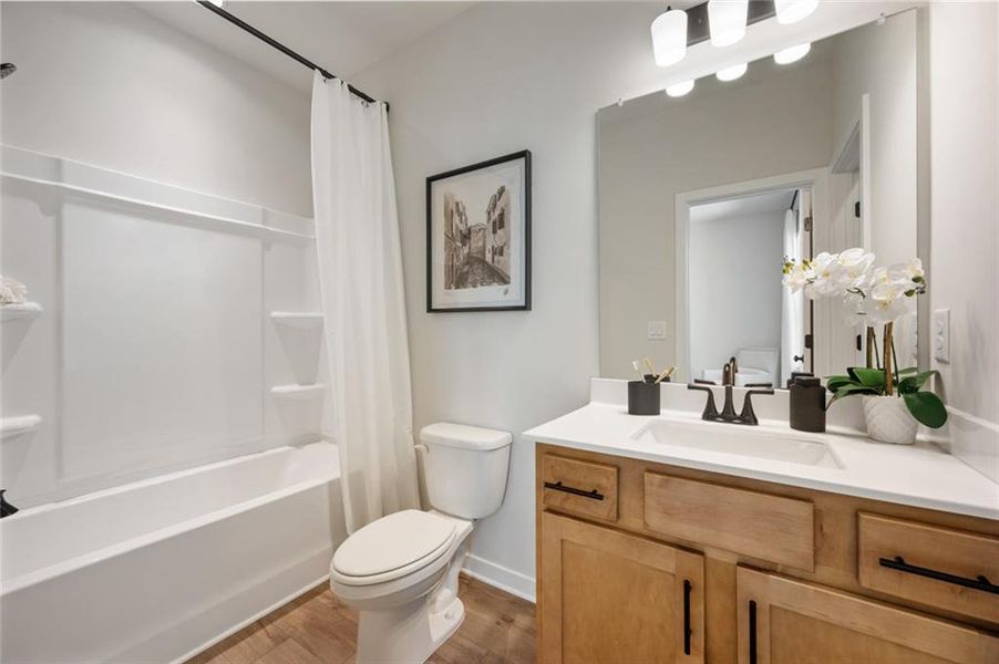 Furnished interior view inside a new home in Ponderosa Farms Manor, Gainesville (Image 28).