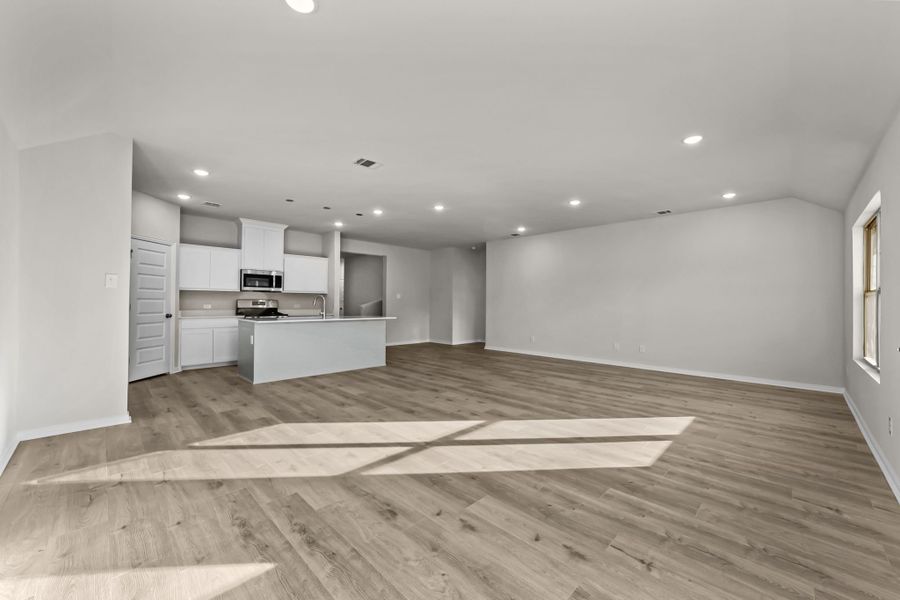 Spacious, unfurnished interior of a new home in Rolling Ridge, Van Alstyne (Image 28). Spacious, unfurnished interior of a new home in Rolling Ridge, Van Alstyne (Image 28).