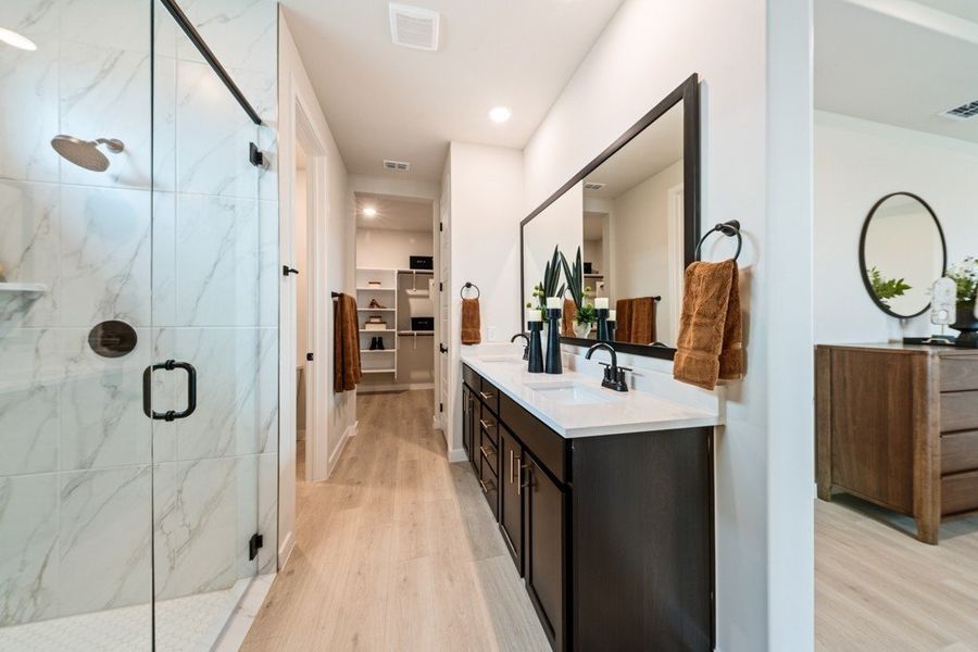 Furnished interior view inside a new home in Hickory Ridge Estates, Elmendorf (Image 11).