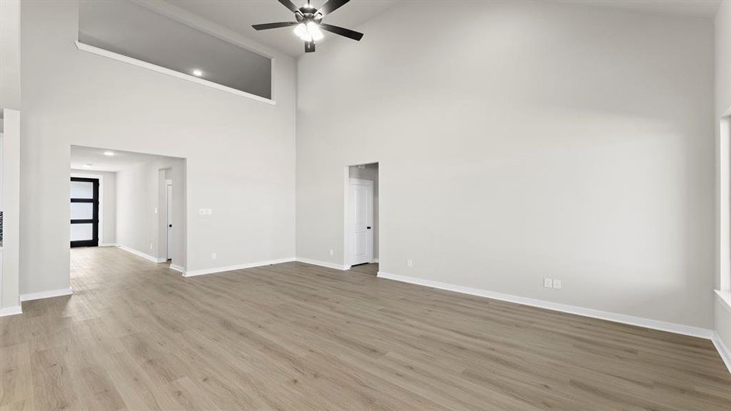 07. 9305 Shadow - Family (3) 07. 9305 Shadow - Family (3)