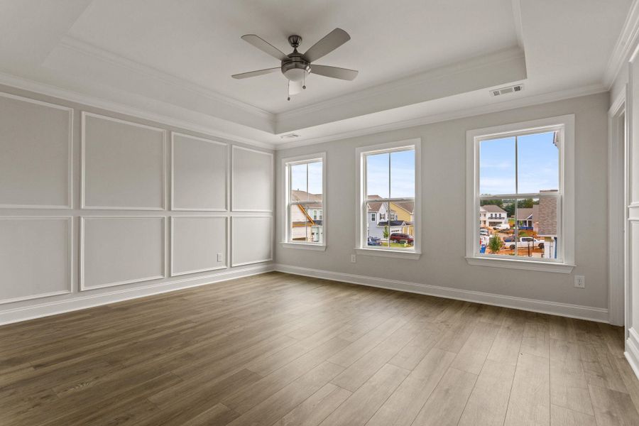 Spacious, unfurnished interior of a new home in Sweetgrass Station, Summerville (Image 29).