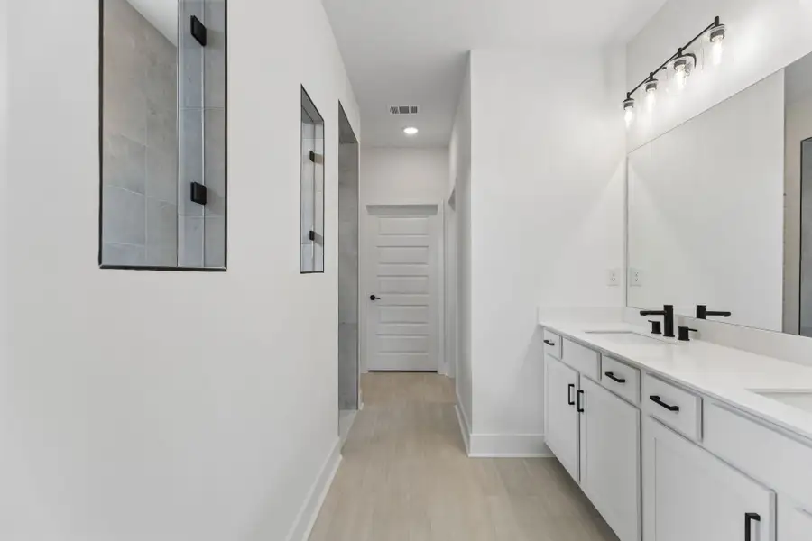 Furnished interior view inside a new home in Glenview Farms, Murfreesboro (Image 14).
