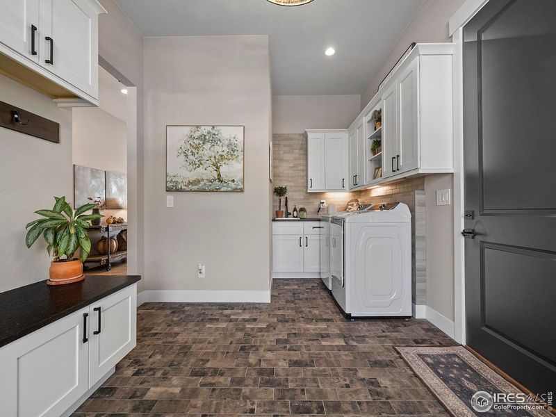 Furnished interior view inside a new home in , Berthoud (Image 14).