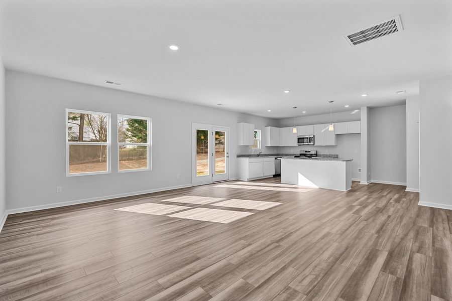 Spacious, unfurnished interior of a new home in Bell West, Kernersville (Image 18).