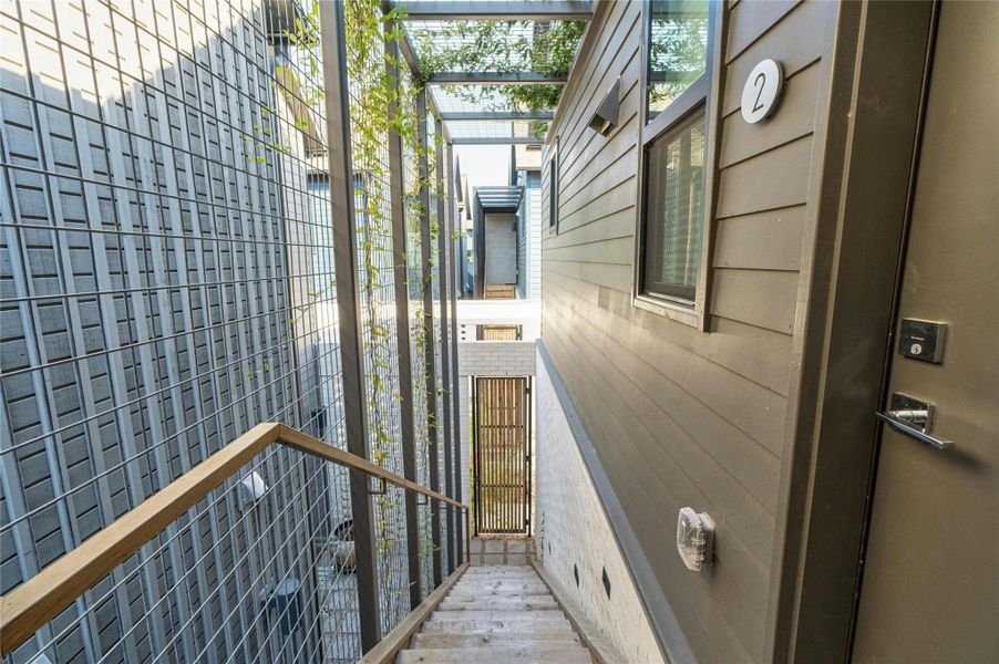 Entrance to garage apt