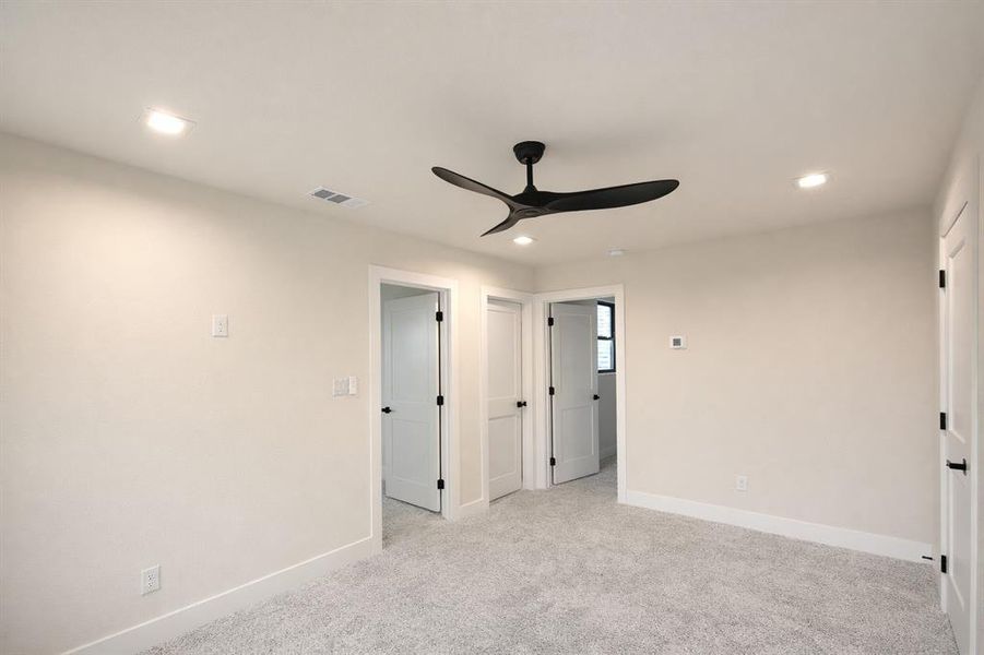 Spacious, unfurnished interior of a new home in , Pottsboro (Image 35). Spacious, unfurnished interior of a new home in , Pottsboro (Image 35).