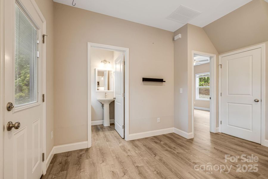 Image 37 of a home in .