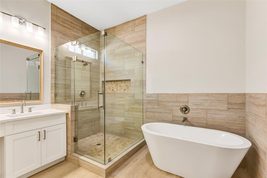 Furnished interior view inside a new home in , Conroe (Image 17).