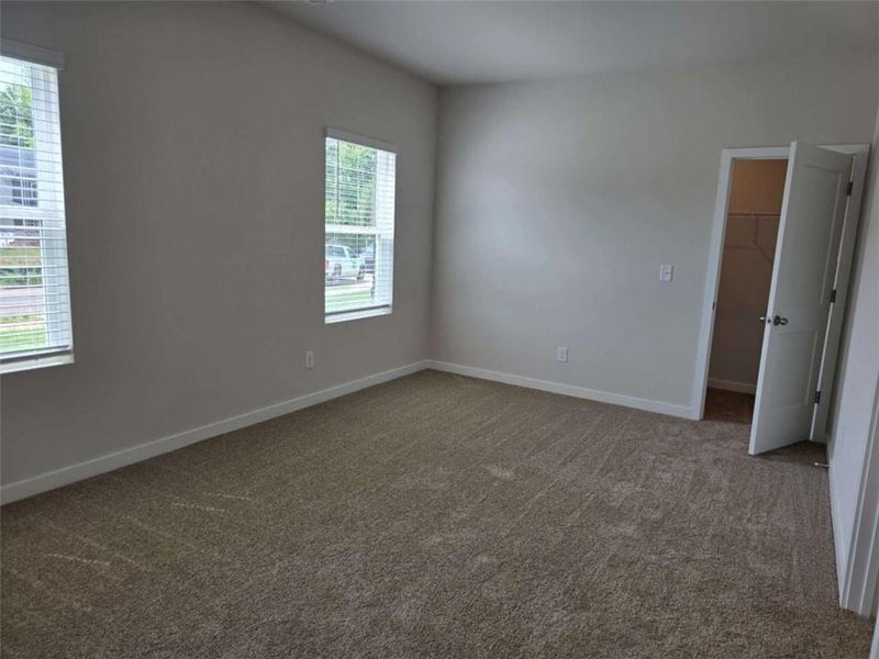 Spacious, unfurnished interior of a new home in Southern Hills, McDonough (Image 20).