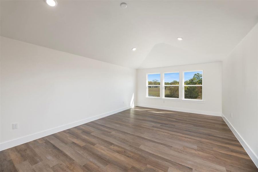 Spacious, unfurnished interior of a new home in , Princeton (Image 29).