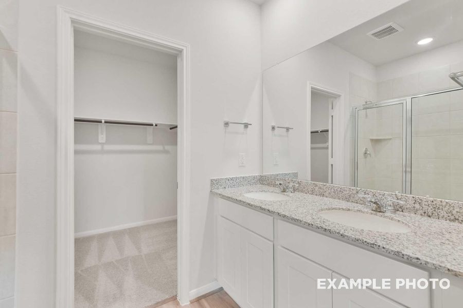 Furnished interior view inside a new home in Spring Branch Crossing, Conroe (Image 7). Furnished interior view inside a new home in Spring Branch Crossing, Conroe (Image 7).