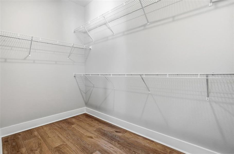 Spacious, unfurnished interior of a new home in , St. Petersburg (Image 43).