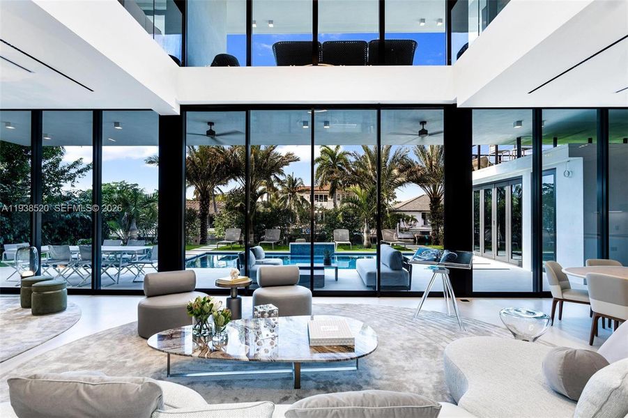 Community amenities in , North Miami (Image 32).