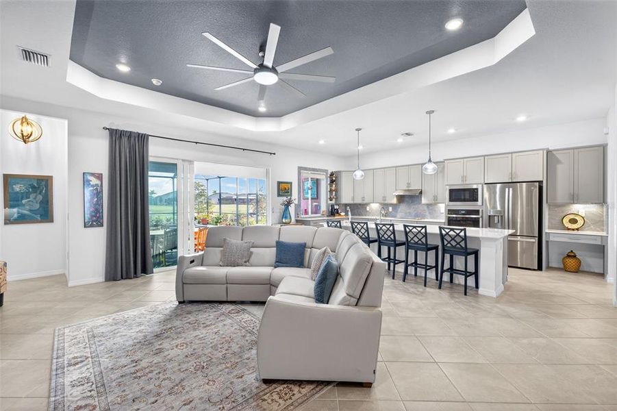 Furnished interior view inside a new home in , Venice (Image 11).