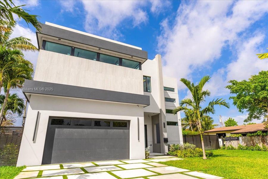 Image 32 of a home in .