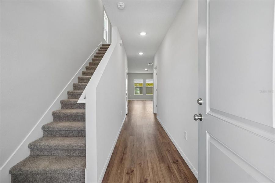 Spacious, unfurnished interior of a new home in Two Rivers, Zephyrhills (Image 18).