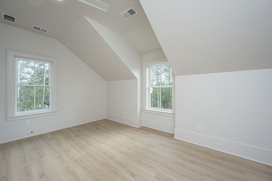 Spacious, unfurnished interior of a new home in , Mount Pleasant (Image 49).