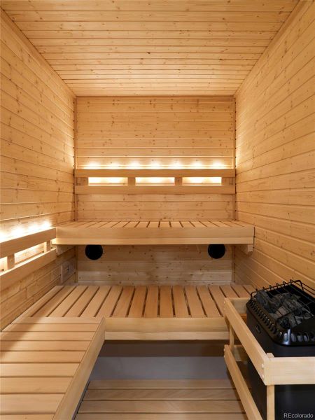 Image 44 of a home in .