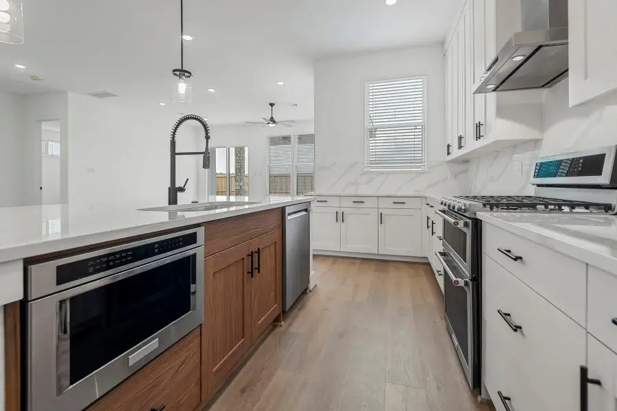 Furnished interior view inside a new home in Hallimore Ranch, Rosenberg (Image 12).