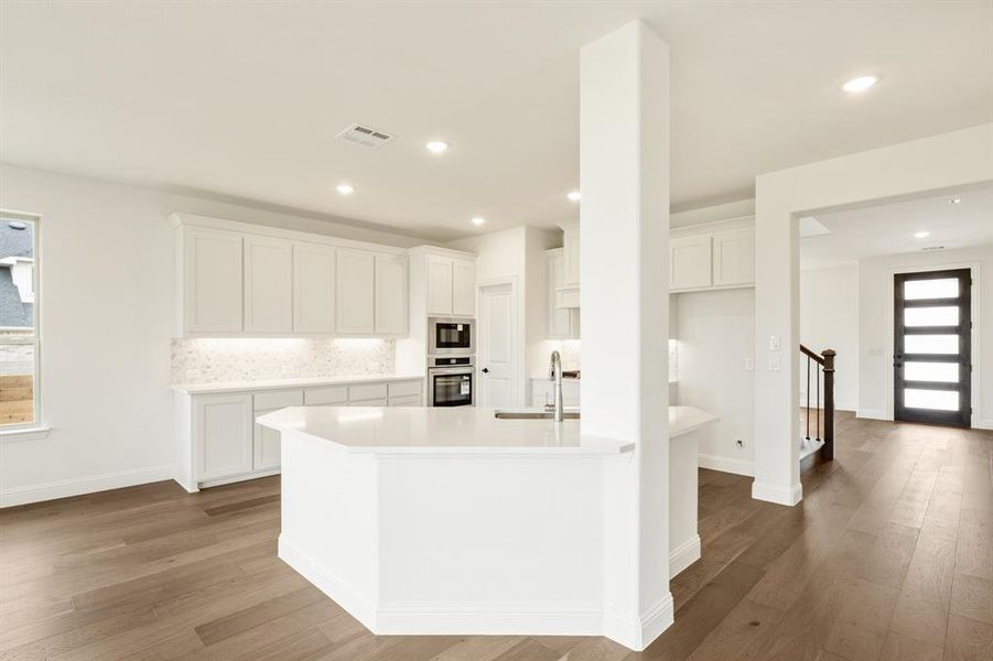 Furnished interior view inside a new home in Painted Tree Woodland District 50, McKinney (Image 5). Furnished interior view inside a new home in Painted Tree Woodland District 50, McKinney (Image 5).