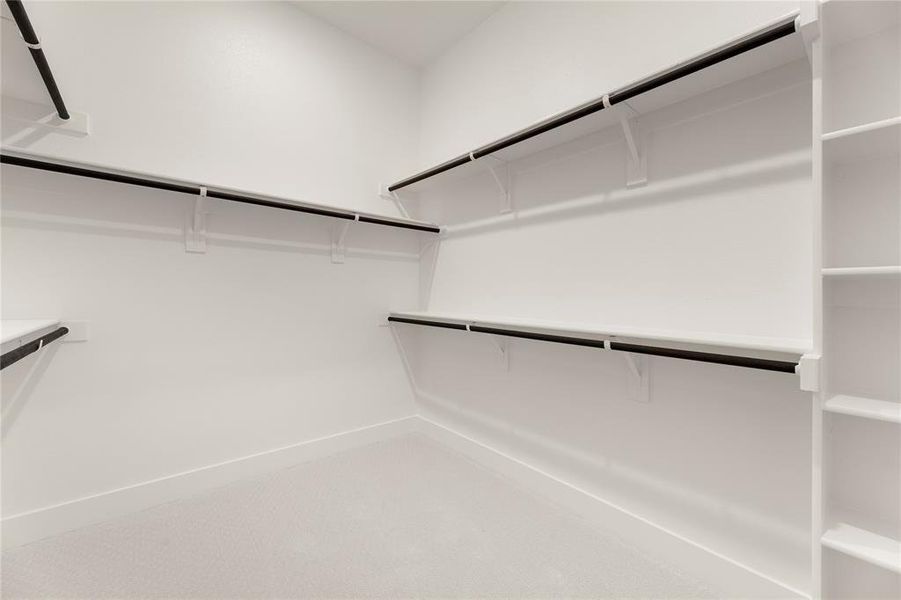 20. 12054 Willow Manor - Closet