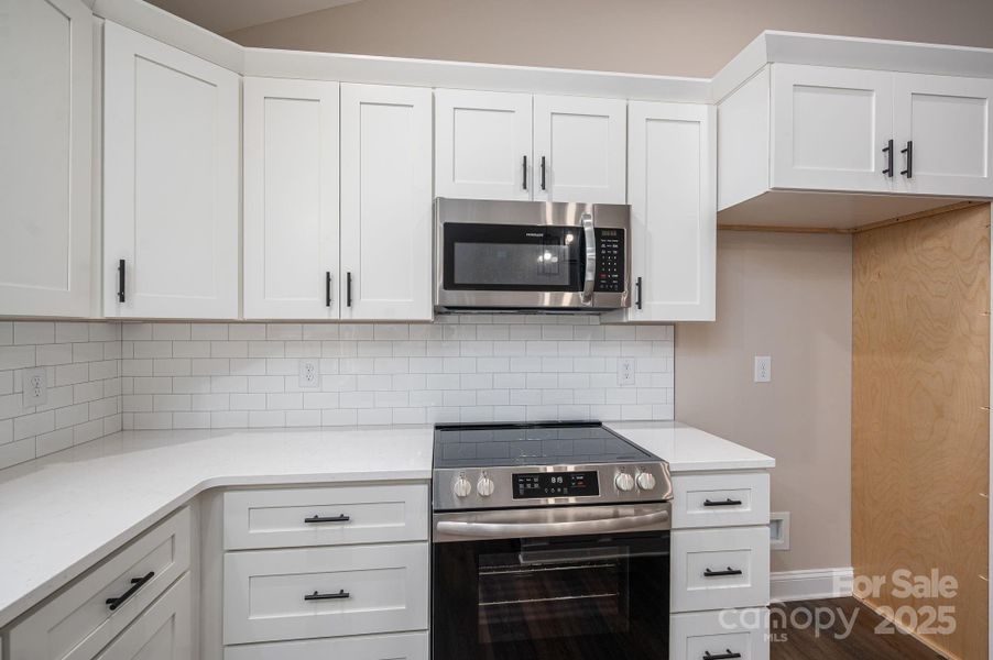 Furnished interior view inside a new home in , Lincolnton (Image 6).