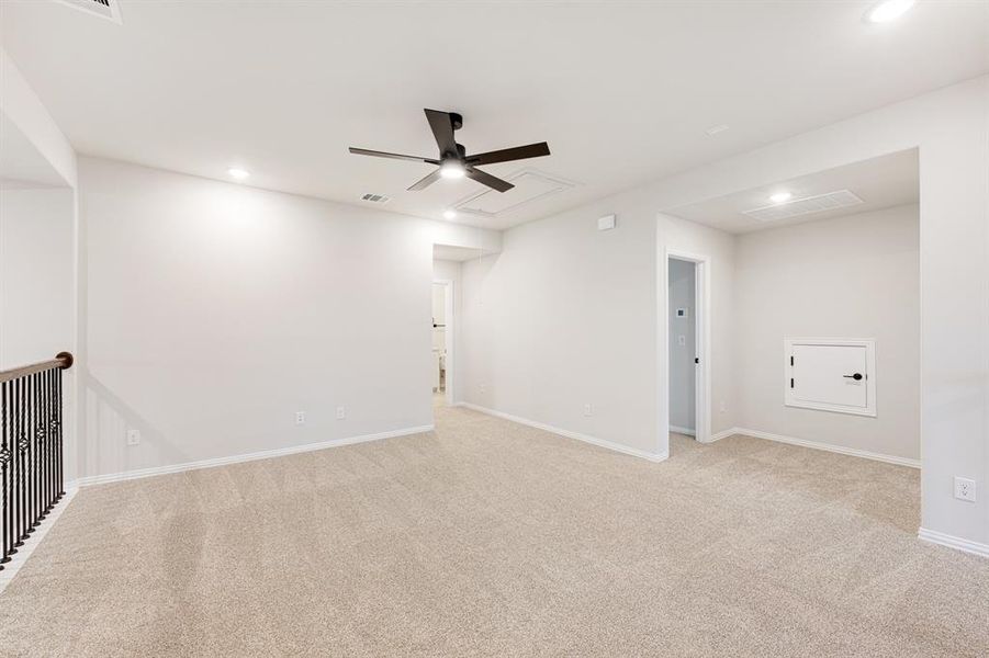 Spacious, unfurnished interior of a new home in Woodstone, Providence Village (Image 24). Spacious, unfurnished interior of a new home in Woodstone, Providence Village (Image 24).