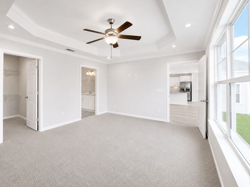 Spacious, unfurnished interior of a new home in Wheatfield, Shelbyville (Image 12).