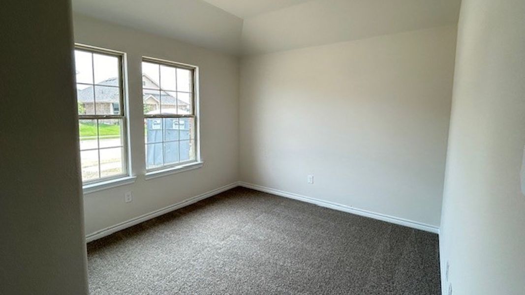 Spacious, unfurnished interior of a new home in Liberty Crossing, Royse City (Image 7).