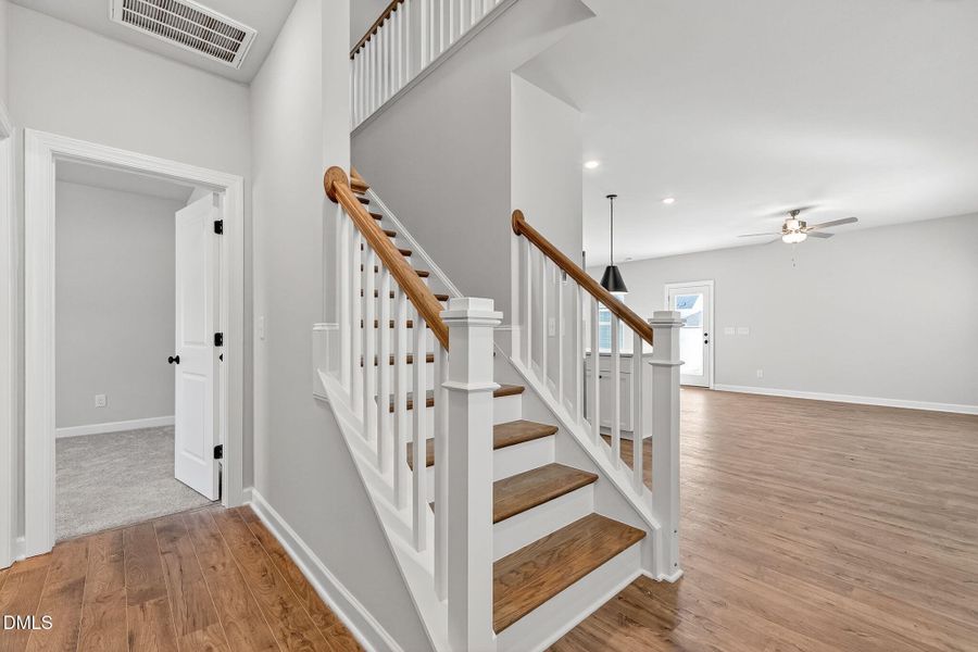 Ral_Knightdale_426 (4) Ral_Knightdale_426 (4)