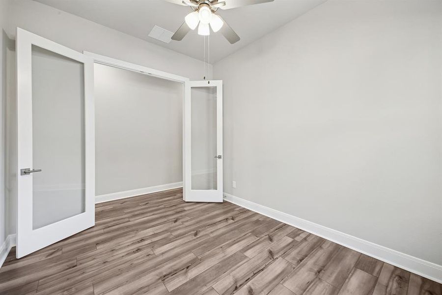Spacious, unfurnished interior of a new home in Elements at Viridian - Garden Series, Arlington (Image 17). Spacious, unfurnished interior of a new home in Elements at Viridian - Garden Series, Arlington (Image 17).
