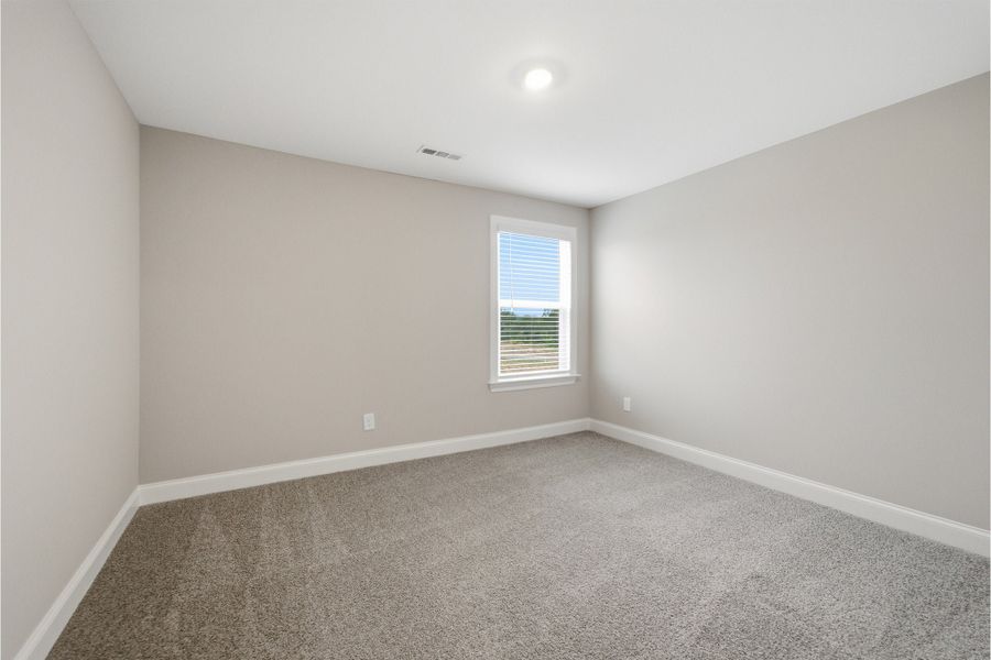 Spacious, unfurnished interior of a new home in The Retreat at Norman Farm, Hendersonville (Image 33).