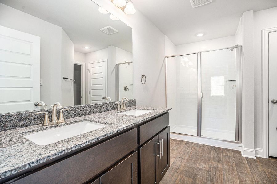 Furnished interior view inside a new home in Kiber Reserve, Angleton (Image 7).