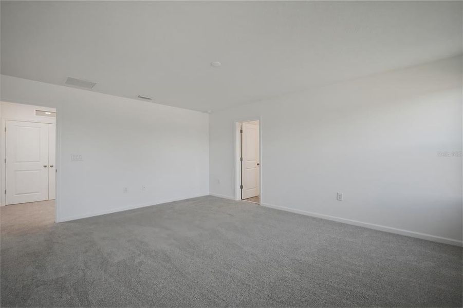 Spacious, unfurnished interior of a new home in Maple Ridge, Palmetto (Image 11). Spacious, unfurnished interior of a new home in Maple Ridge, Palmetto (Image 11).