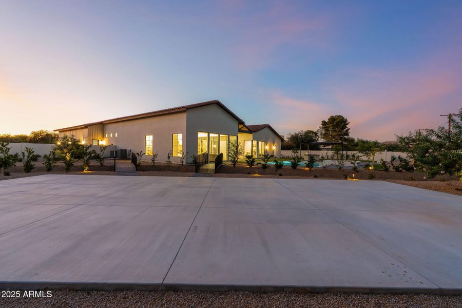 67-web-or-mls-10809-n-82nd-pl 67-web-or-mls-10809-n-82nd-pl