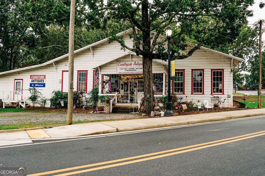 Image 107 of a home in Rosewood Lake Estates.