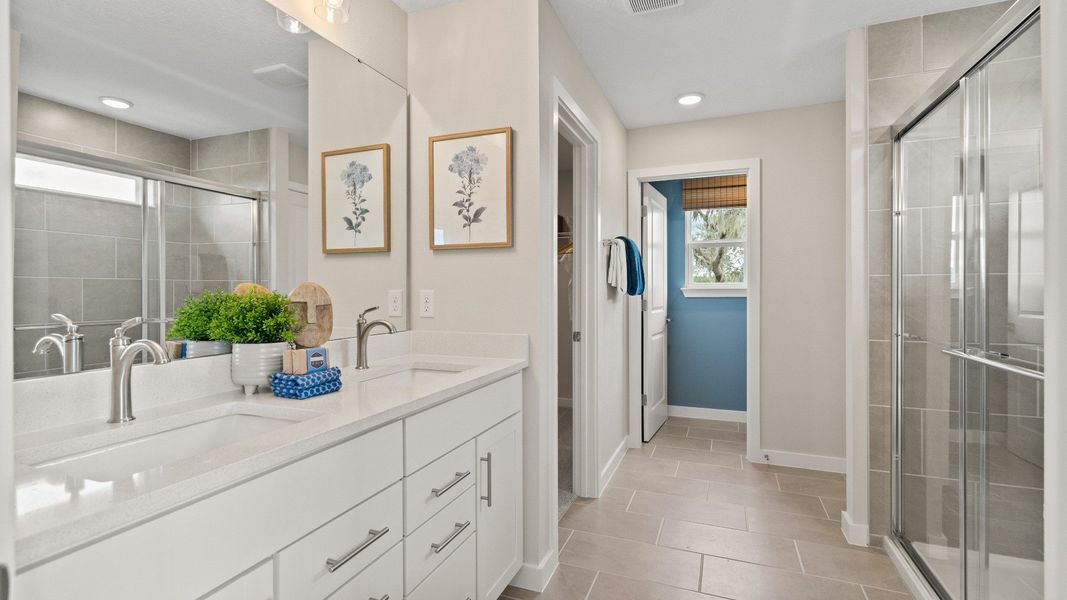 Representative furnished interior of a home built from the Ponte Verde by DRB Homes in Willowbrook North, Winter Haven (Image 66). Representative furnished interior of a home built from the Ponte Verde by DRB Homes in Willowbrook North, Winter Haven (Image 66).