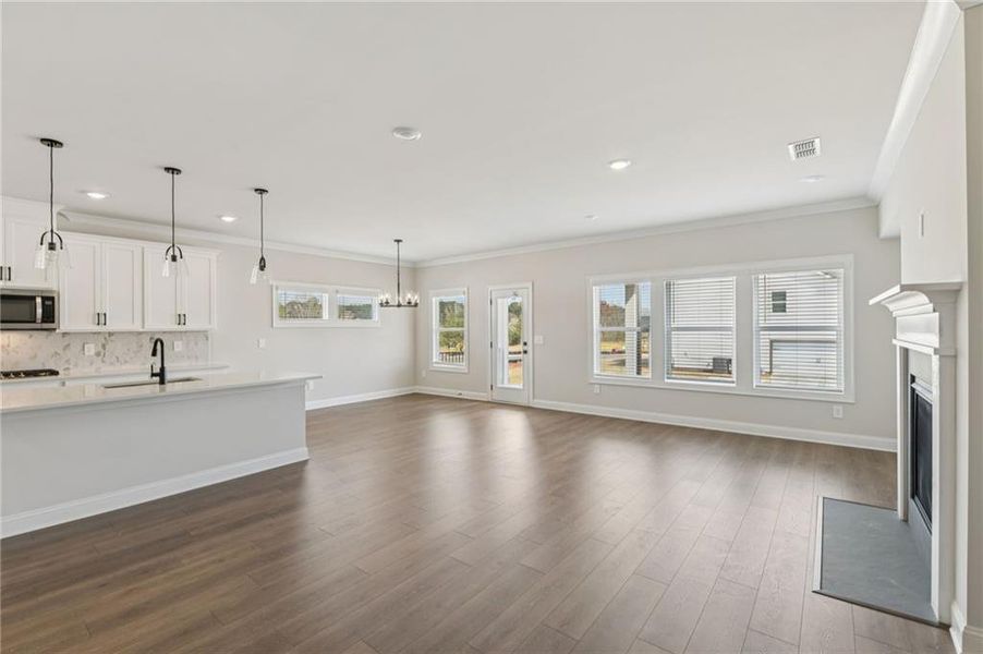 Spacious, unfurnished interior of a new home in River Pointe, Monroe (Image 54).